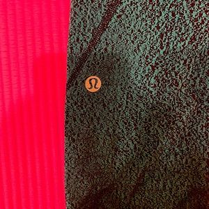Size 6 turquoise lululemon leggings